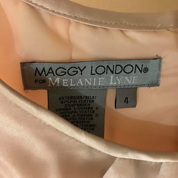 Elegant pencil skirt dress - Picture 5 of 5